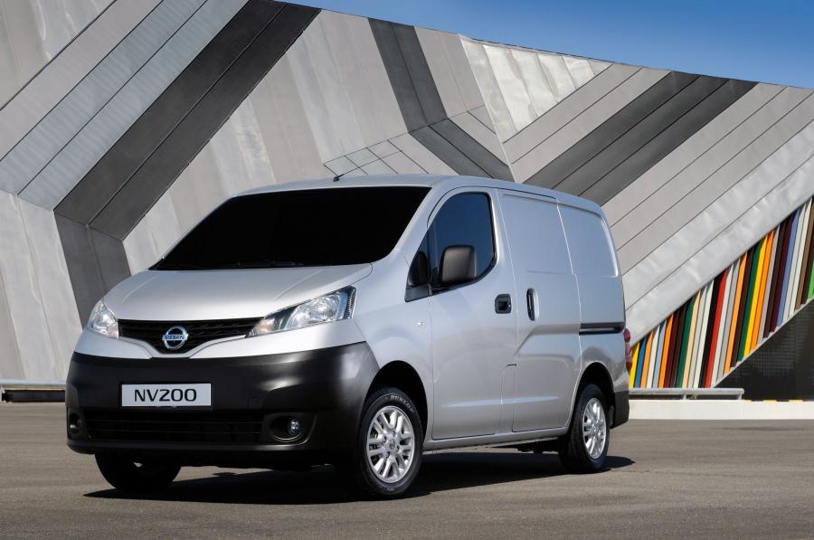  Nissan NV200 2009 года  (фото 31 из 108)